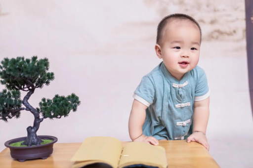 东营六个月宝宝可以坐吗